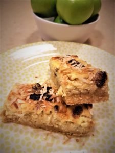 Apple and sultana slice